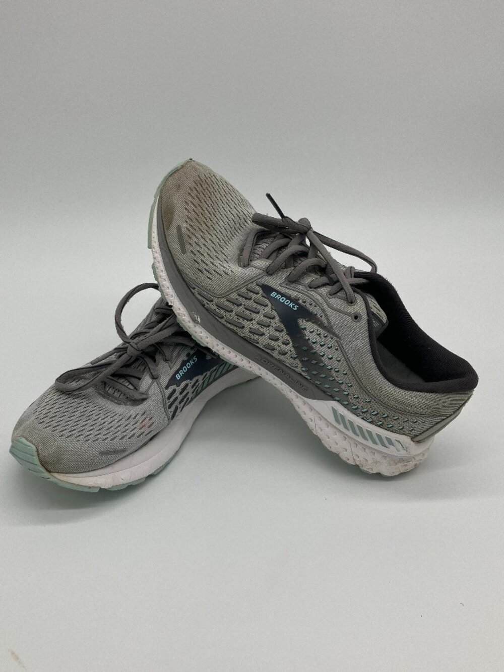 Size 8.5 - Brooks Adrenaline GTS 21 Gray
